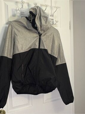 Women’s Hooded Nylon Windbreaker Jacket - Black & Gray